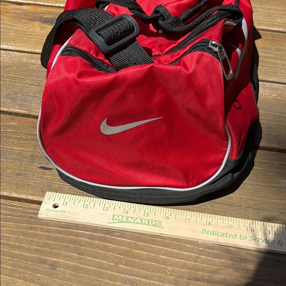 Nike Red and Black Duffel Bag for Sports - Picture 2 of 4